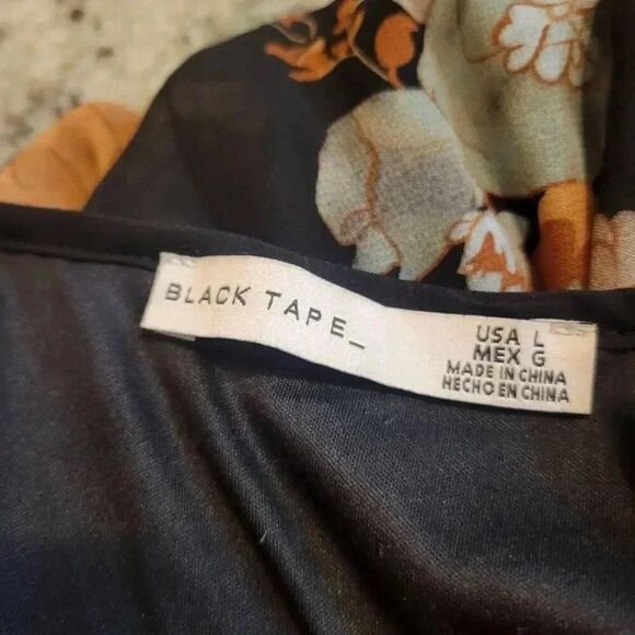 Black Tape Women's Pleated Black Poly Chiffon V-Neck Long Sleeve Relaxed Fit Lin - Picture 13 of 13